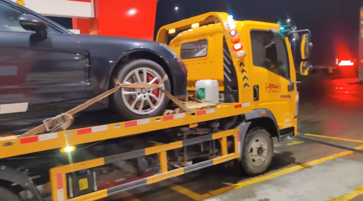 咸阳行车途中遇到突发状况该如何呼叫道路救援？